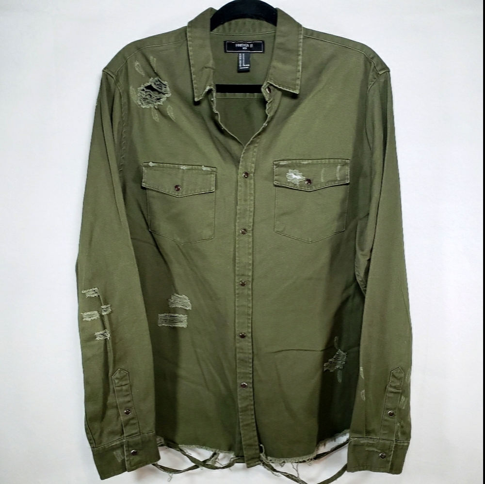 Forever 21 Button Shirt Size M Light Green
